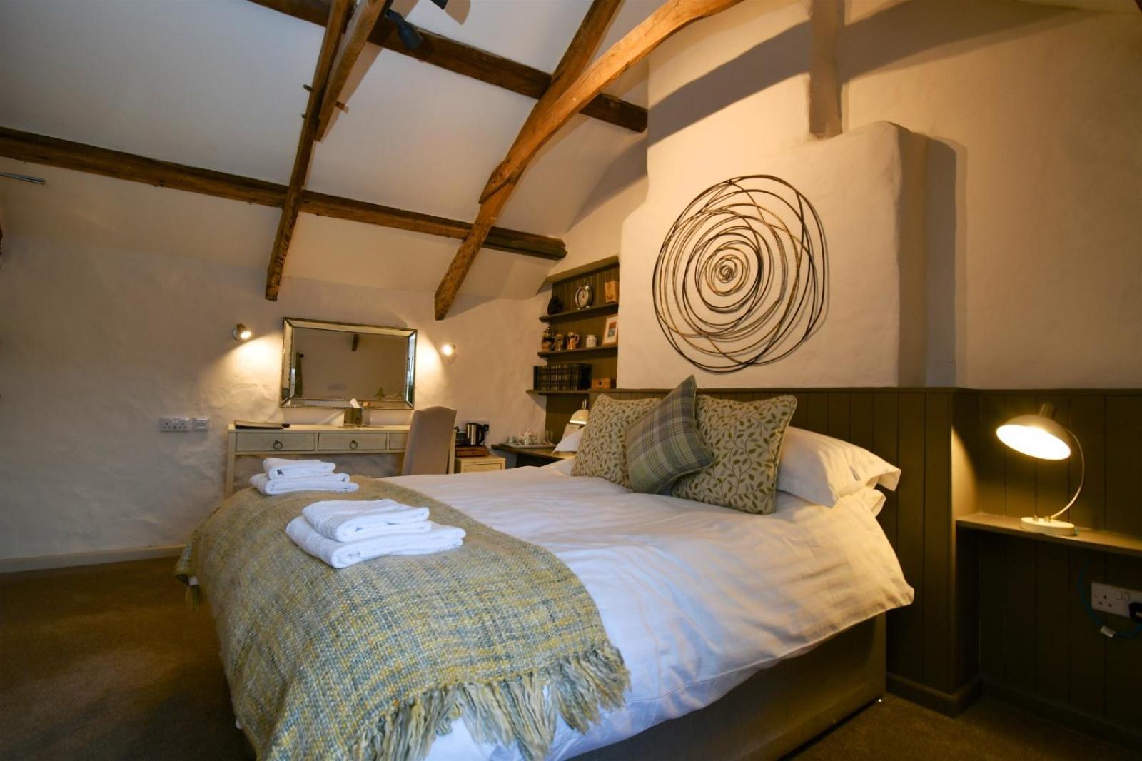 Carew Inn Eksteriør billede