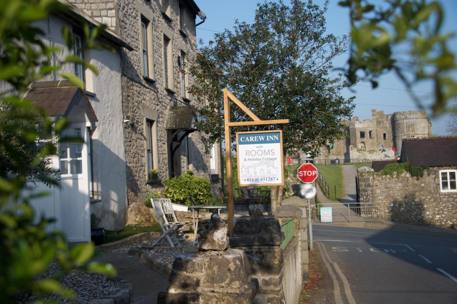Carew Inn Eksteriør billede