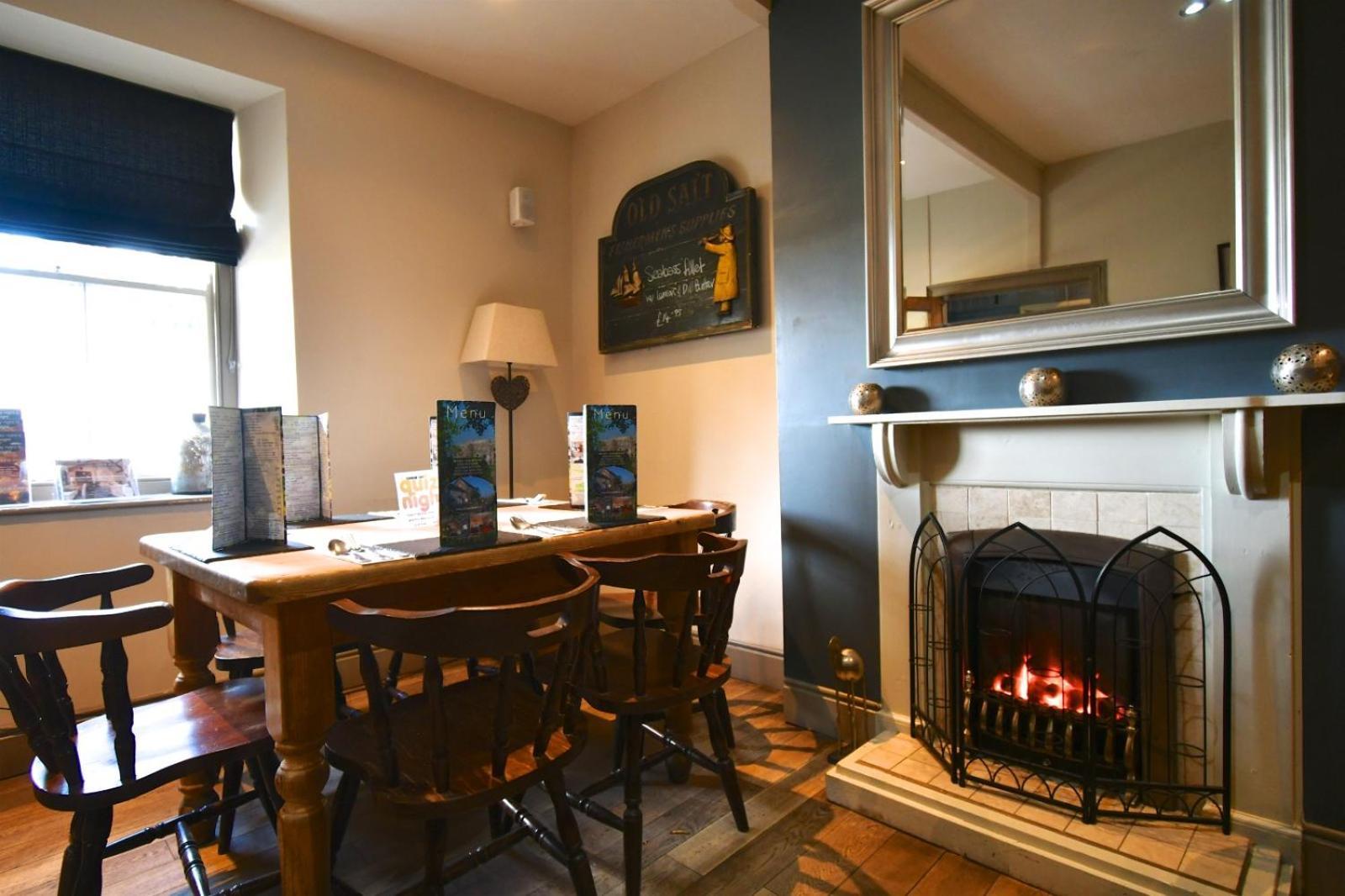 Carew Inn Eksteriør billede